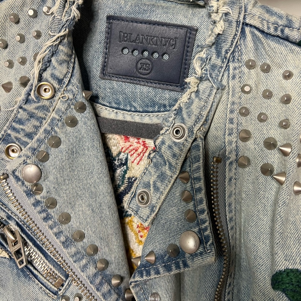 BLANK NYC 
Denim Jacket - Picture 5 of 7